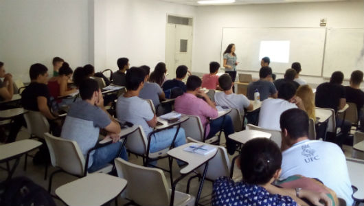Alunos assistem palestra no evento Café com Startup (Foto: Marco Fukuda/UFC)